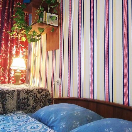 "Арбат" Центр Квартира- Apartment "Arbat" الماتي المظهر الخارجي الصورة