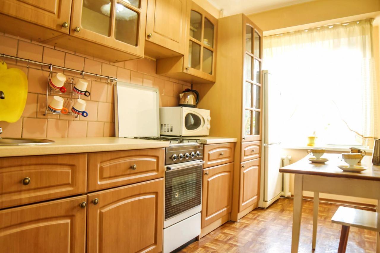 "Арбат" Центр Квартира- Apartment "Arbat" الماتي المظهر الخارجي الصورة